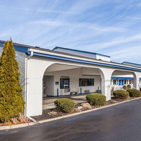 Days Inn By Wyndham Kent - Akron Buitenkant foto