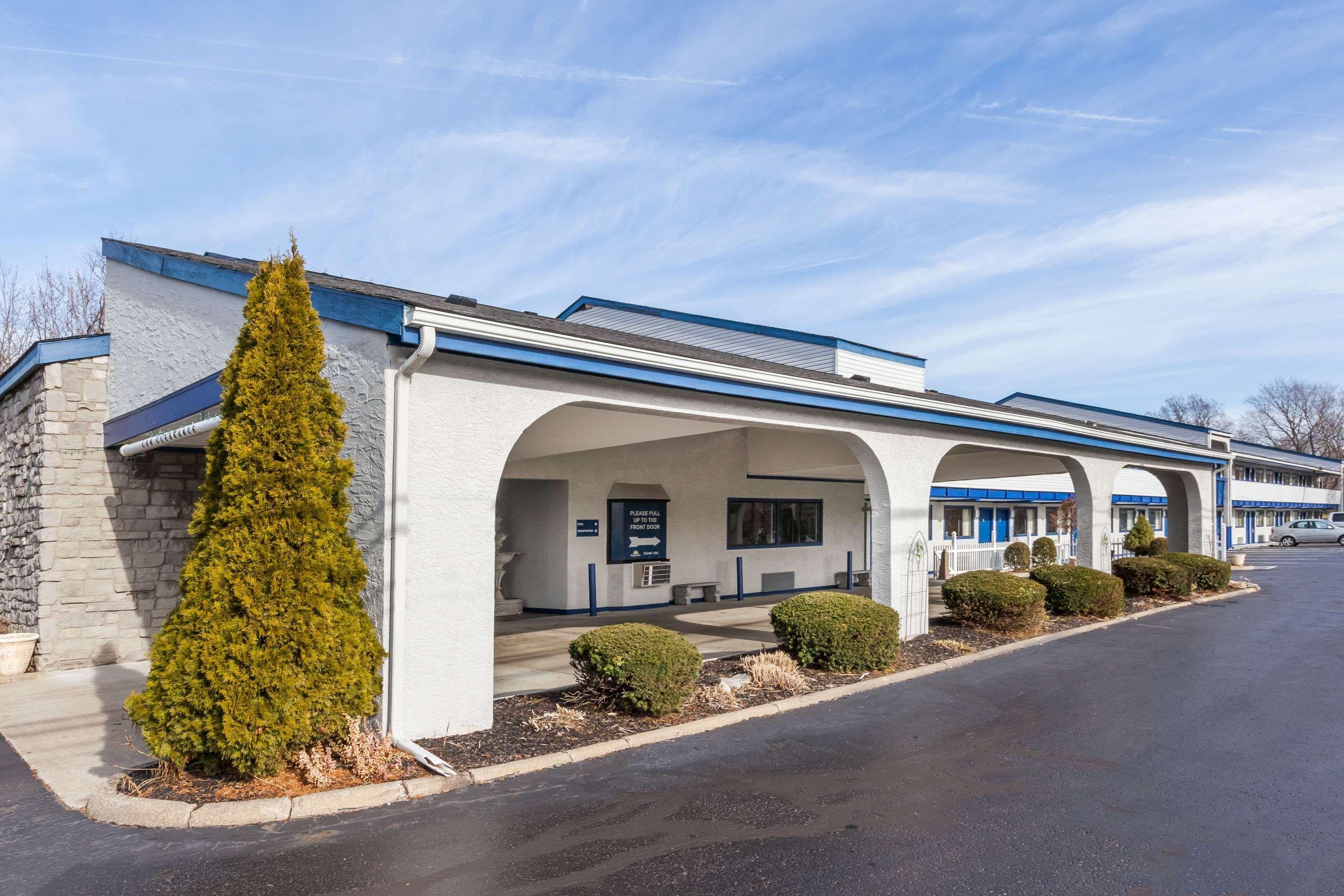 Days Inn By Wyndham Kent - Akron Buitenkant foto