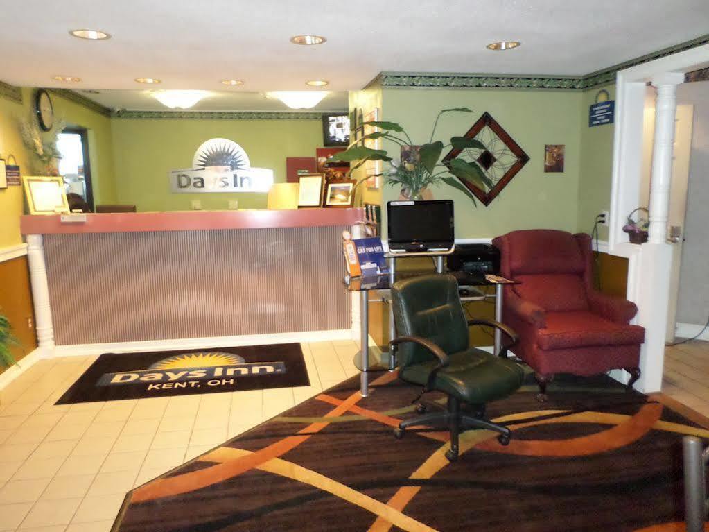 Days Inn By Wyndham Kent - Akron Buitenkant foto